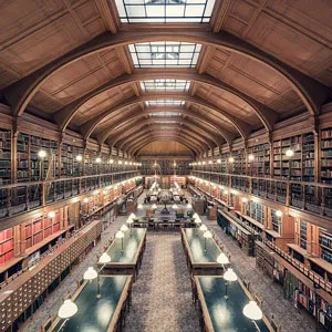 کتابخانه های اروپا از کادر دوربین آقای poirier