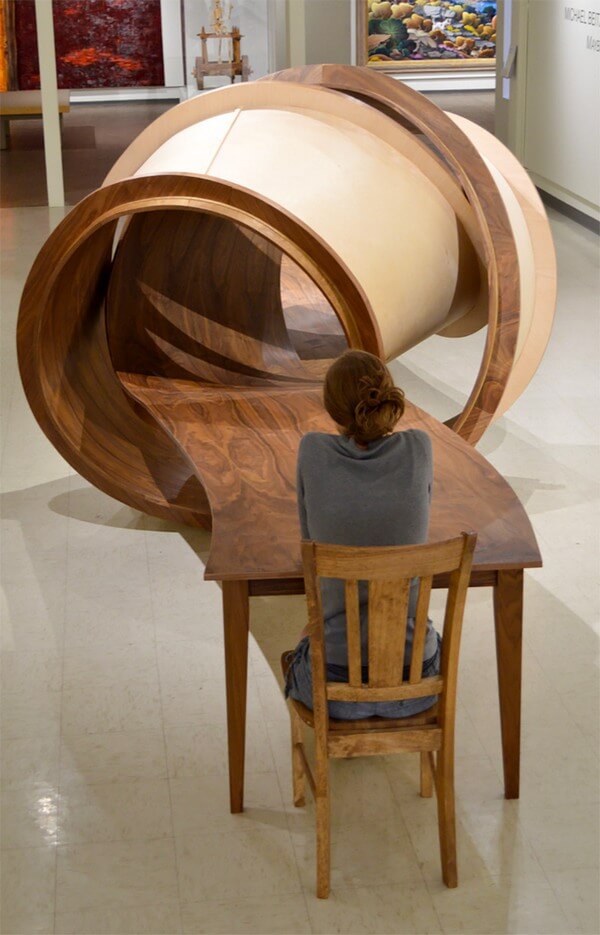 خلاقیت در طراحی میزهای چوبی